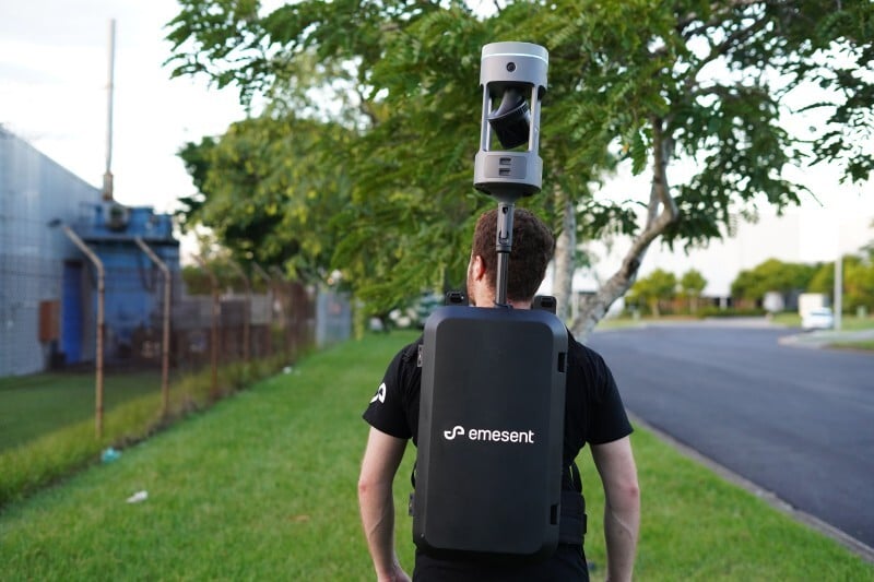 One device. Any project. Flexible georeferencing.